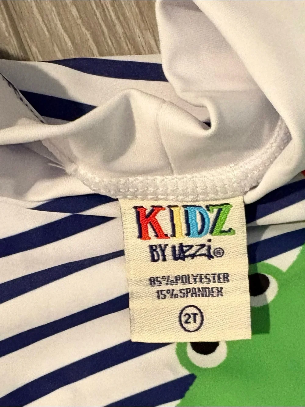 Kidz Crocodile Stripe Kids Swim Top. Boys 2T NWT